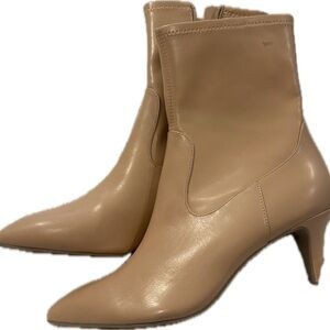 DV by Dolce Vita Tan Heeled Boots